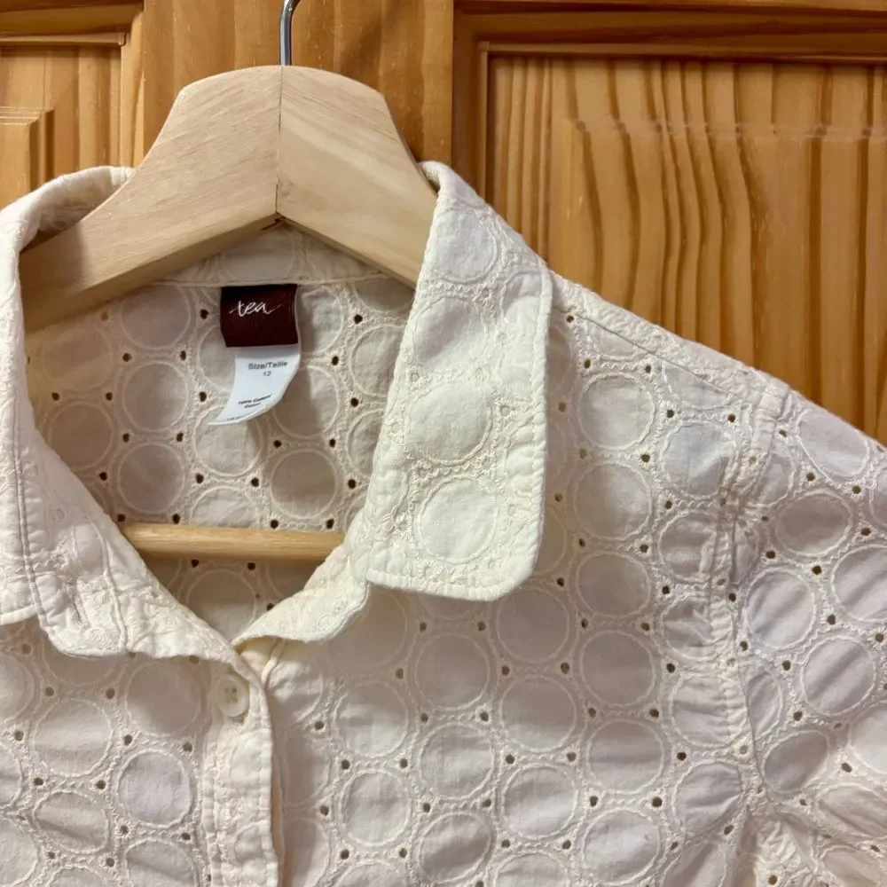 Tea white cream lace button down blouse top long sleeve shirt 12